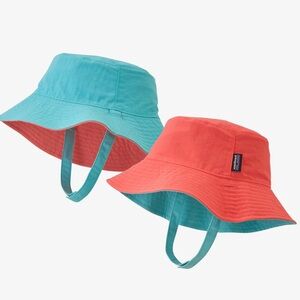Patagonia Baby sun bucket hat reversible blue and coral color 6-12 months